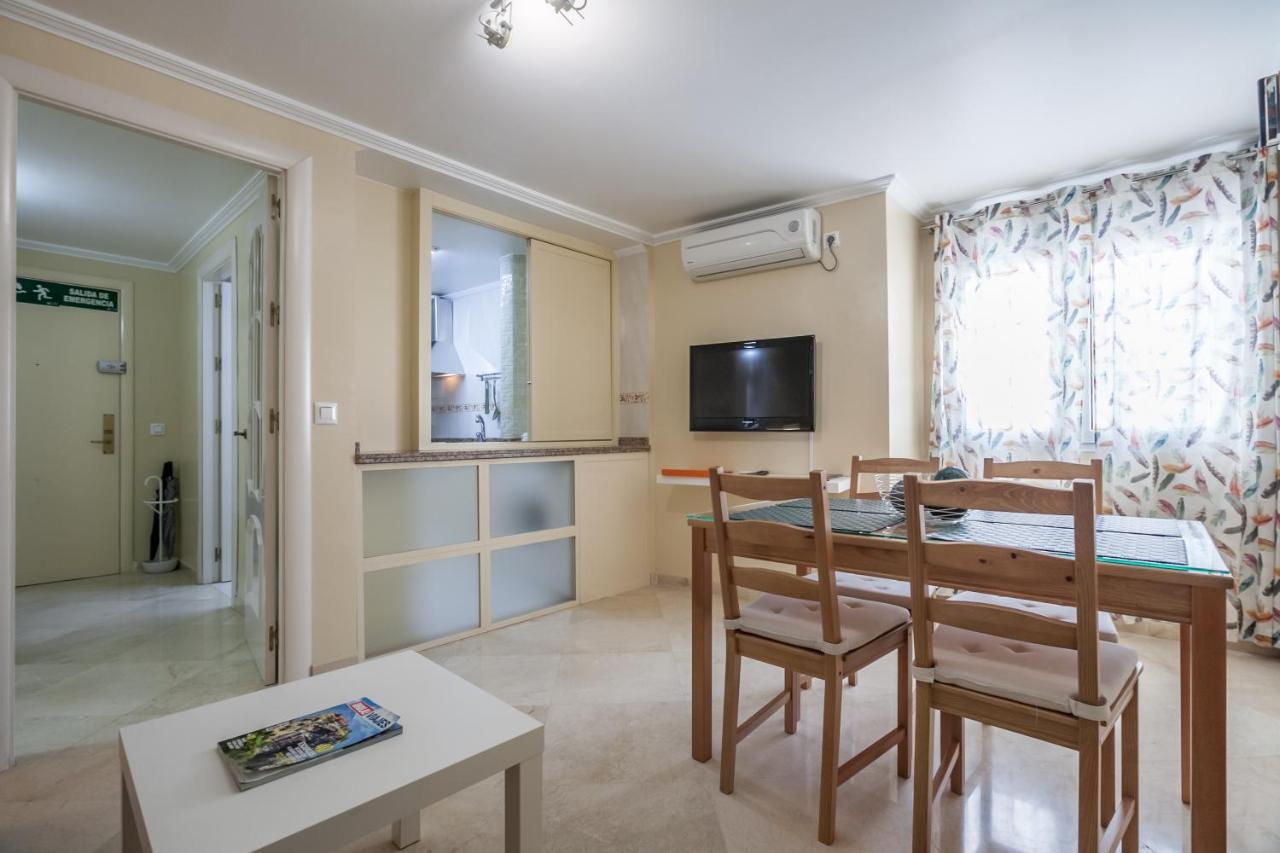 Acogedor Apartamento Junto A La Plaza Del Salvador เซบีญา ภายนอก รูปภาพ